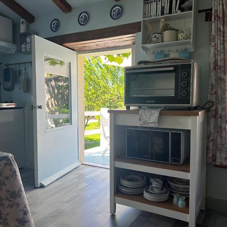 La Colline De Tilleul - Les Deux Puits - Cosy Cottage With Swimming Pool Near Aubeterre Saint-Romain  Exterior foto